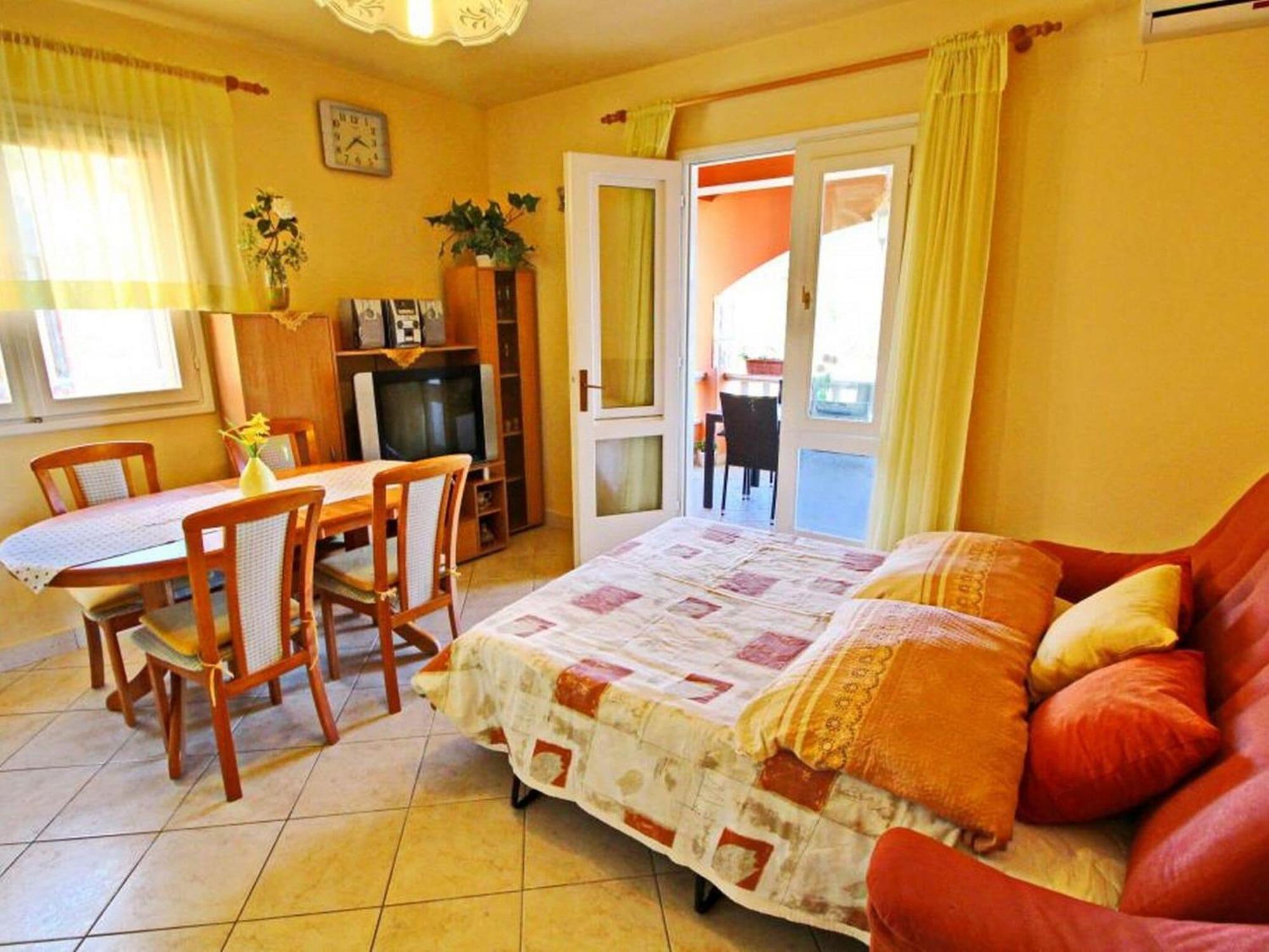 Apartments Sea Line - Two Bedroom Apartment With Terrace And Sea View Prigradica Exterior foto